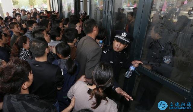 楼市凉了,为什么楼盘房子还被快速抢空?业务员给出了答案