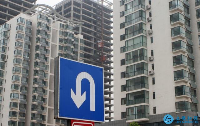 未来几年,“买房”和“存钱”该怎么选?内行人说了这7个字