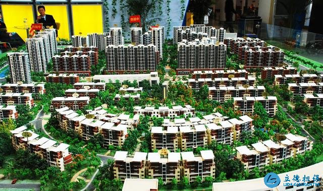 未来,房子是“粥少僧多”还是“没人要”?4个字告诉你答案