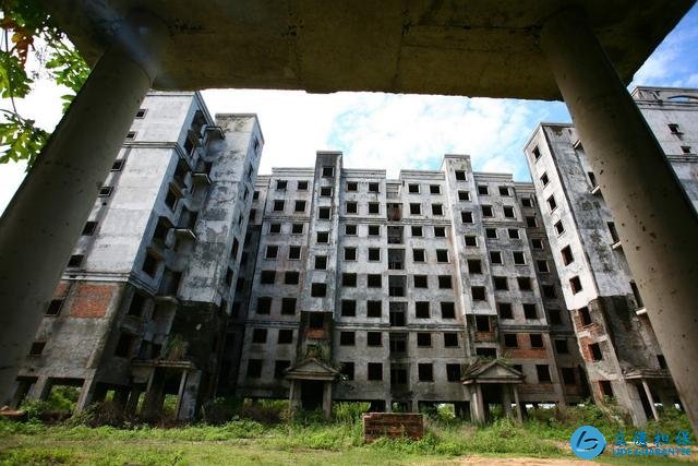 开发商大肆建楼,未来房子大量空置引发的后遗症难以想象