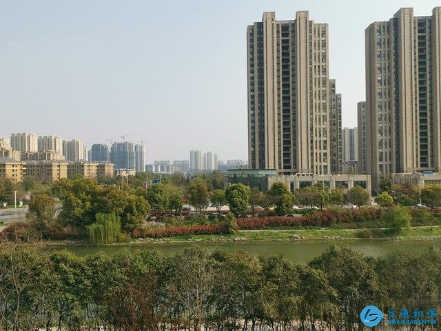 高层的房子被购房者“排斥”,降价60万仍卖不掉,业主:不甘心