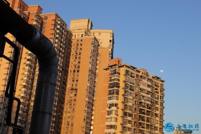 高层的房子被购房者“排斥”,降价60万仍卖不掉,业主:不甘心