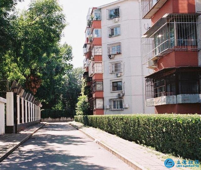 未来,“楼梯房”和“电梯房”谁更具优势?专家:楼梯房更胜一筹