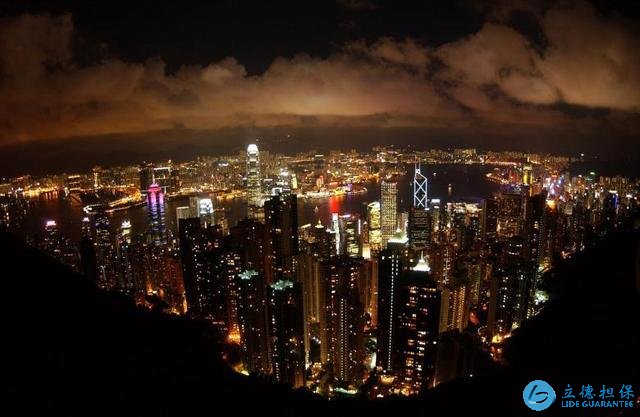 业内人士:除了高层住宅沦为穷人标配,还有2种房子也不可避免