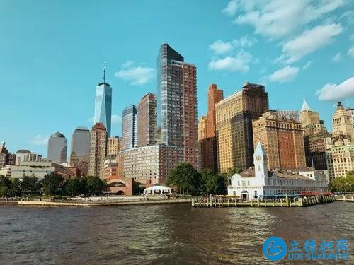 楼市调控又升级,房价将跌至4年前的水平?业内人士:别太天真